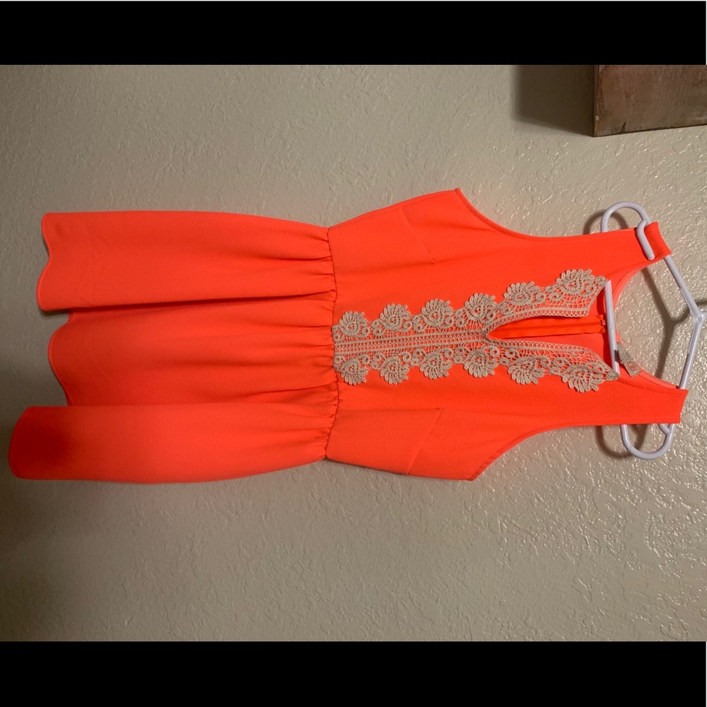 Women’s dress
